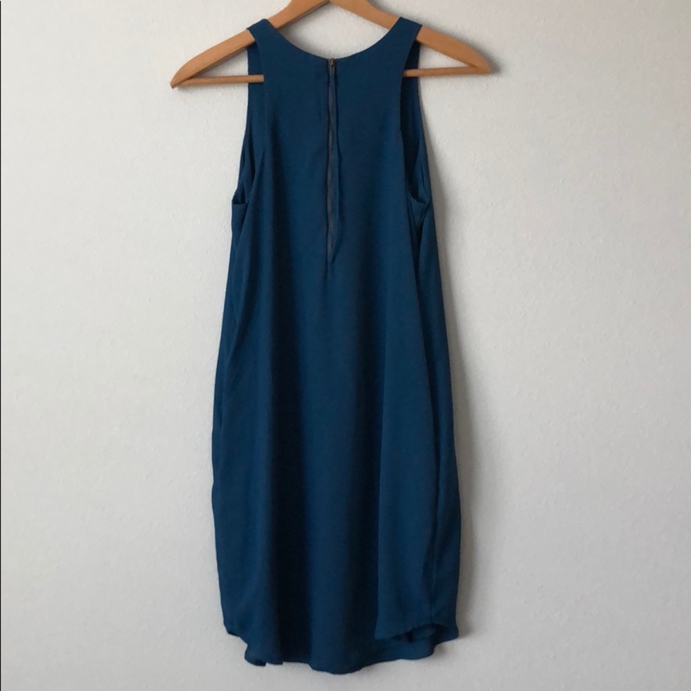Dress - Picture 2 of 8